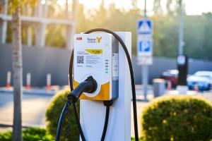 Зарядные станции для электрокаров