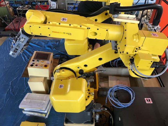 Робот Fanuc 20iA/20M