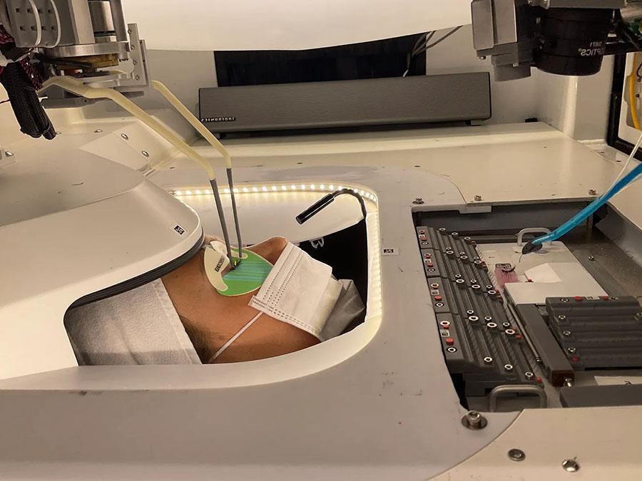 Робот для наращивания ресниц Luum