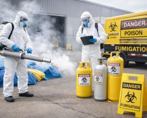 Фумігація зерна, складів та приміщень для знищення шкідників