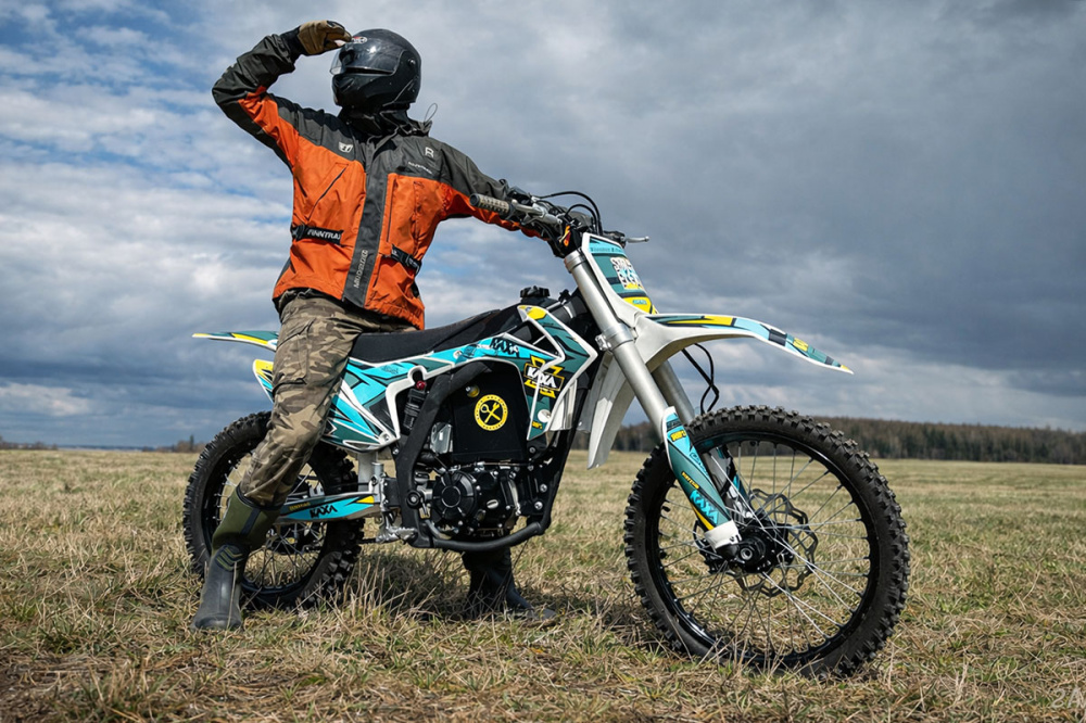 Электрический или бензиновый мотоцикл для бездорожья